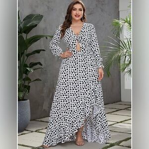 Giffniseti Boho Al-line Black and White Maxi Dress w Long Sleeves. Size S